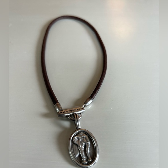 Slane & Slane Brown Leather Necklace and Sterling Silver clasp. - Picture 2 of 4